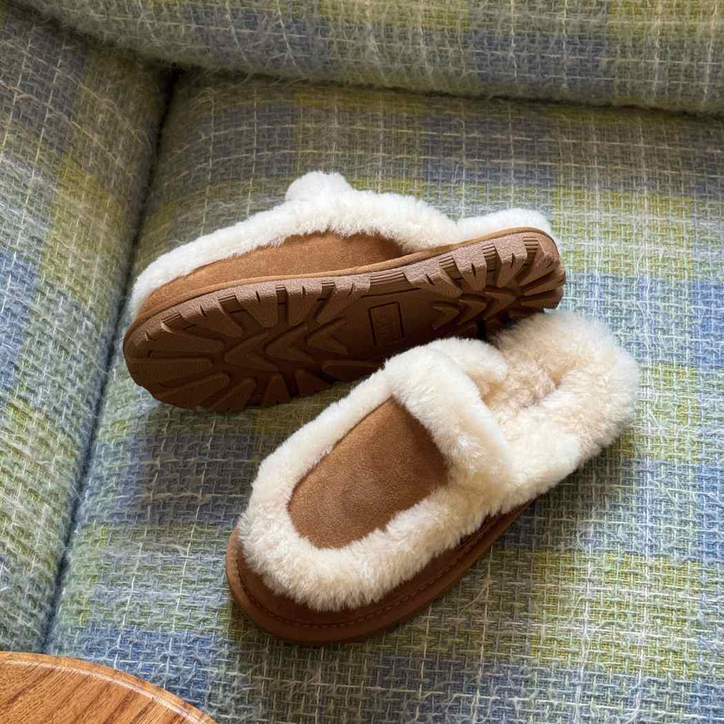 Side profile of Layna cow suede slip-on mule slippers AS 2133