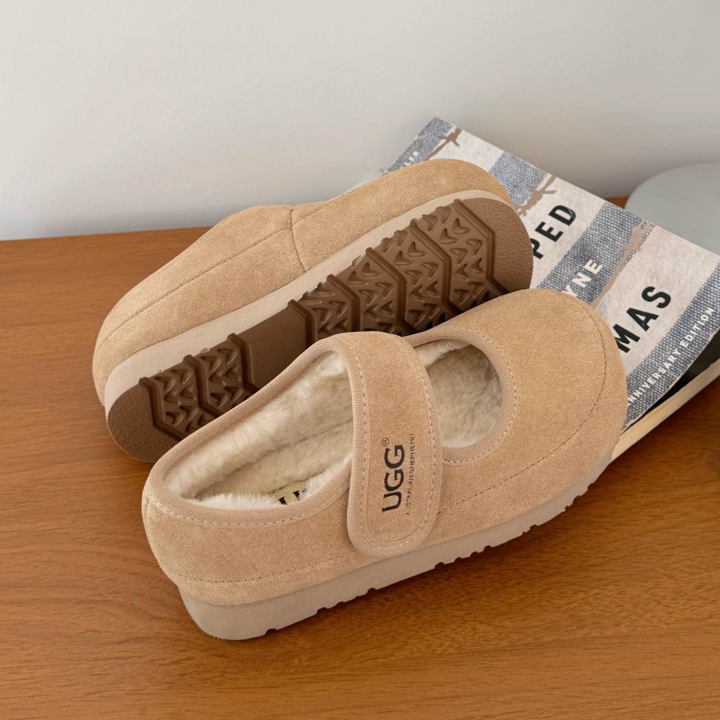 Sheepskin wool detail of Millie kids Mary Jane slippers AS 7037K in Sand