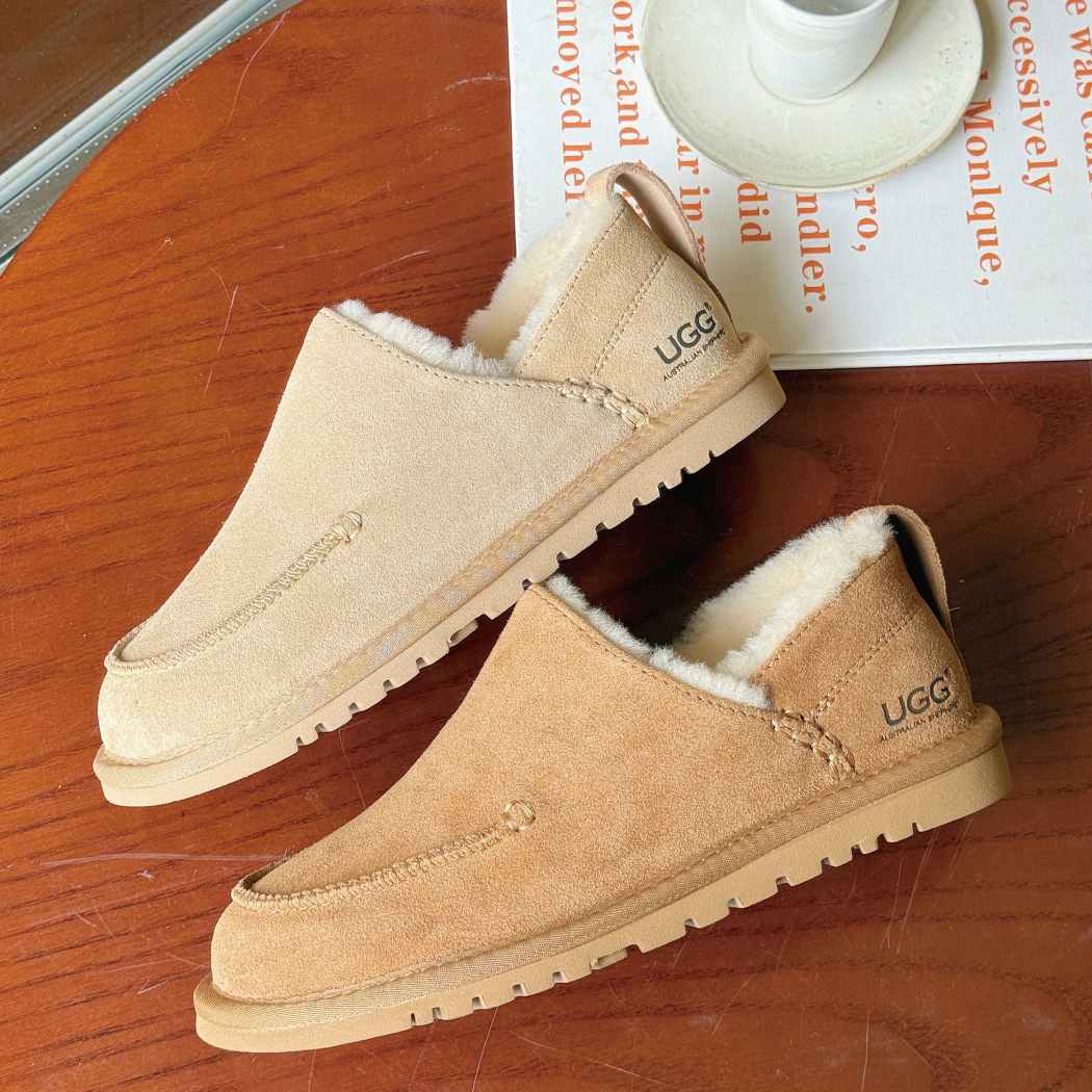 Side view of Mireve sheepskin wool slip-on slippers AS 7042 in Sand
