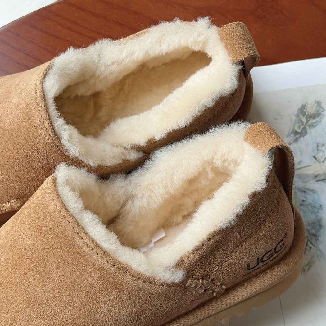 Sheepskin wool lining detail of Mireve slippers AS 7042