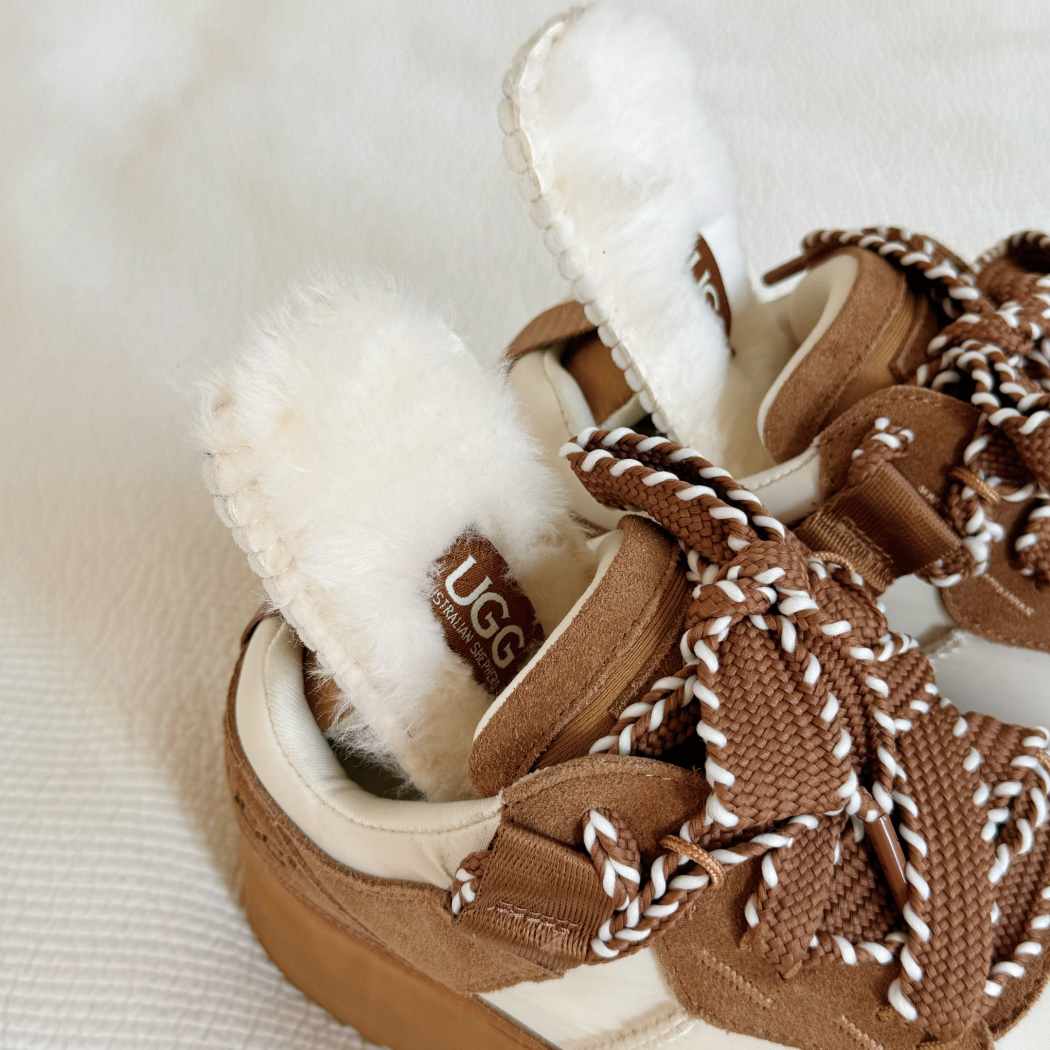 Sheepskin wool lining detail of Norveil short boots AS 3130