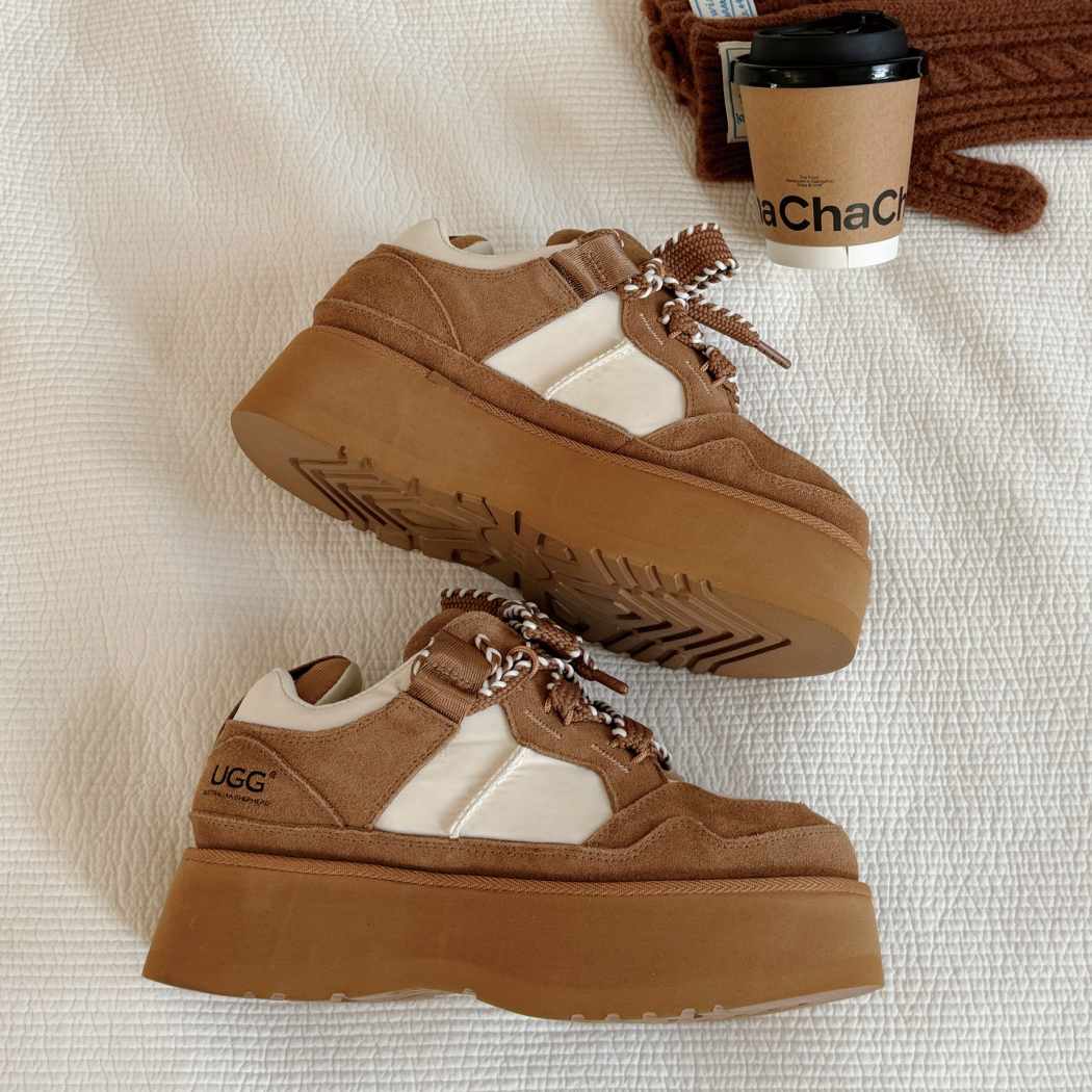 Rear three-quarter view of Norveil short boots AS 3130 in Chestnut