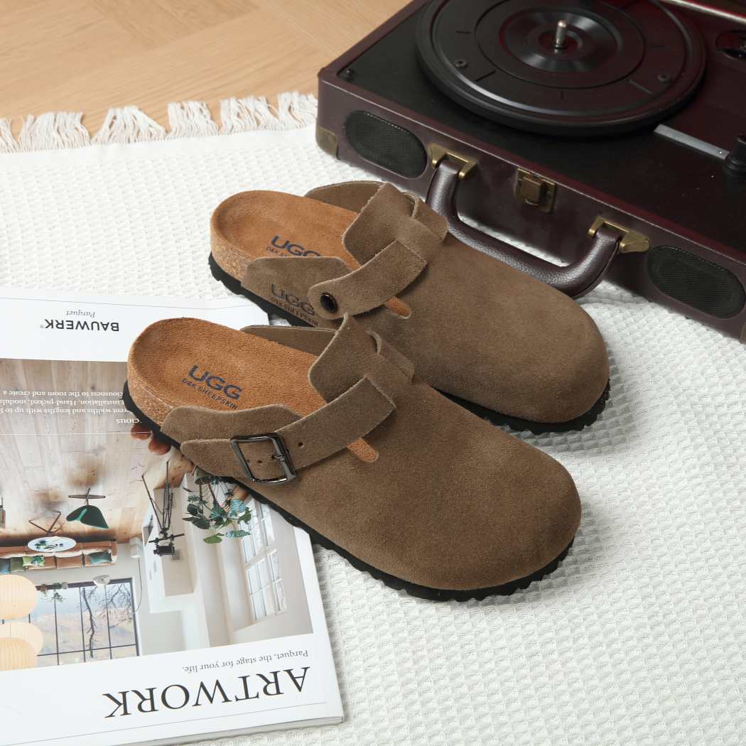 Front three-quarter view of Sandra soft footbed mule slippers DK 1643