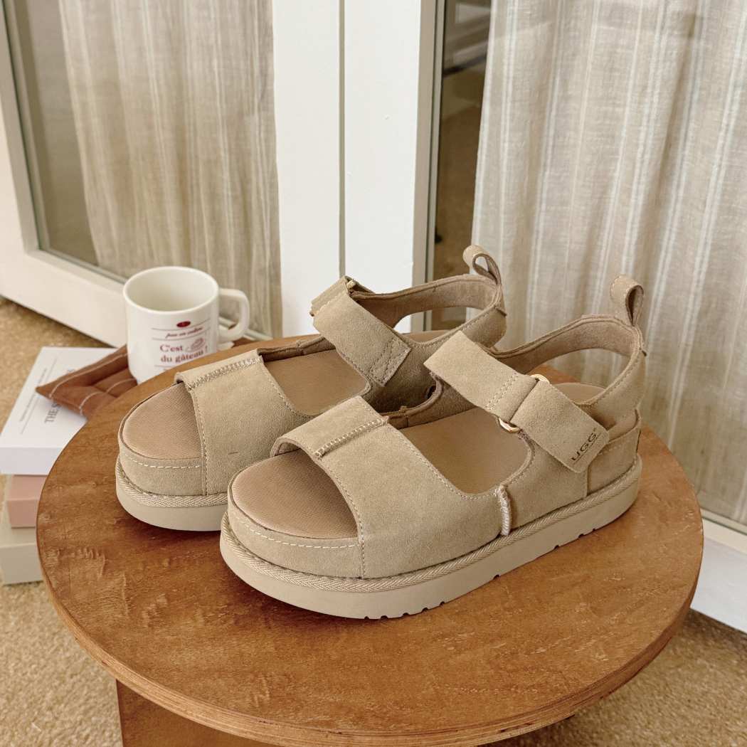 Rear three-quarter view of Terral platform sandals AS 7036 in Sand