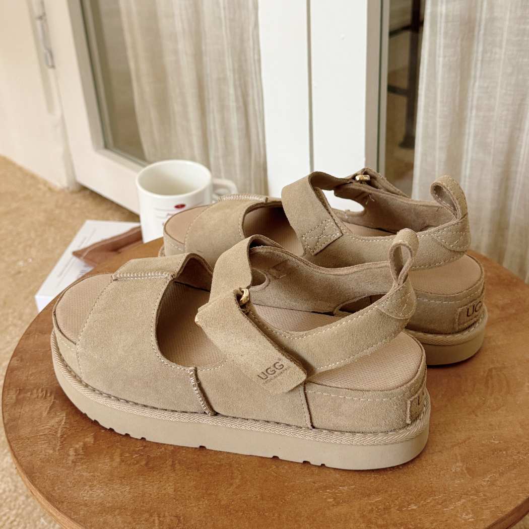Side angle view of Terral platform sandals AS 7036 in Sand