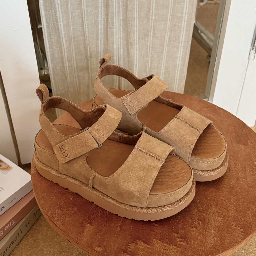 Side profile of Terral platform sandals AS 7036 in Sand