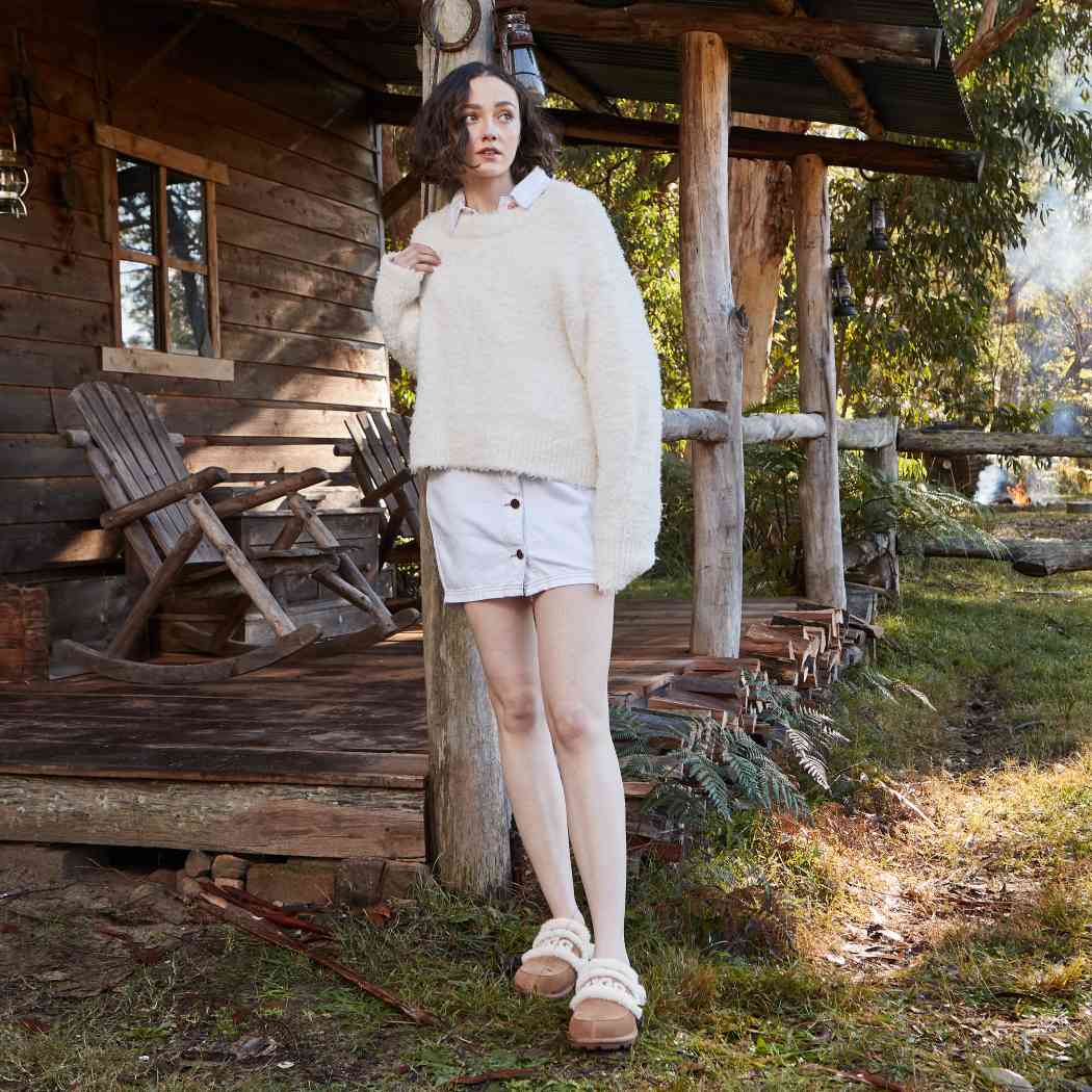 Woman wearing Violet platform slippers OB 938D outdoors